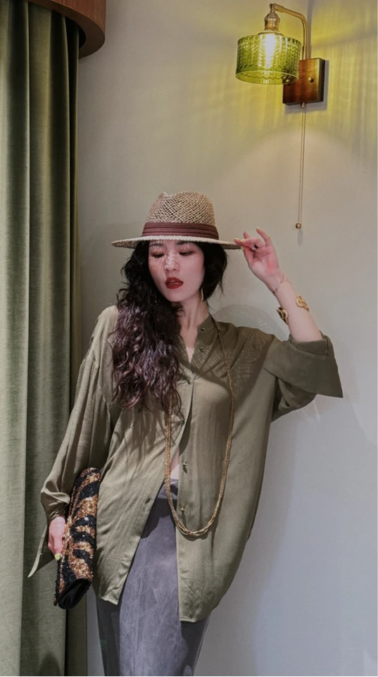 MIRROR 【涛姐精选】孔雀绿金扣贵妇气质无领衬衫