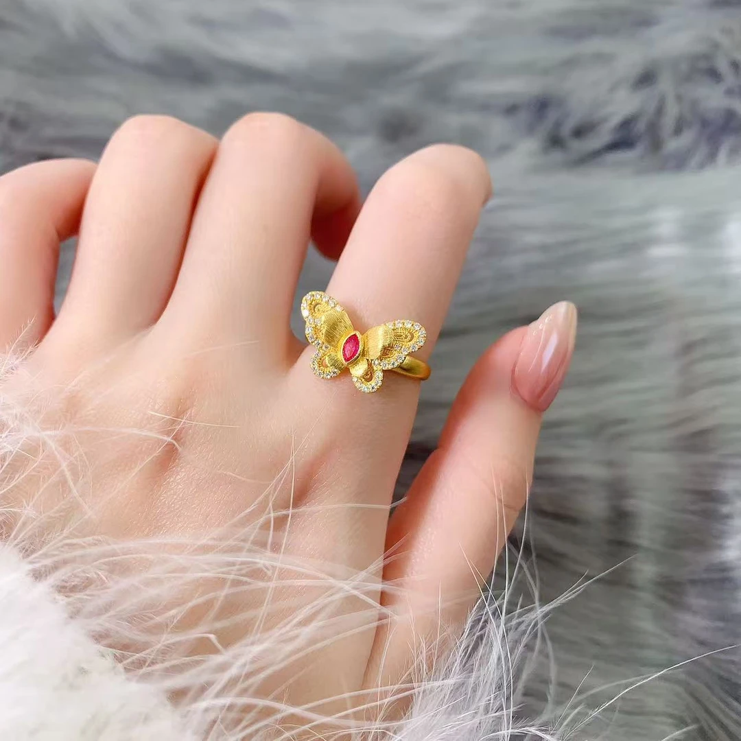 【伟新源】足金999时尚 镶嵌双层红宝蝴蝶活口戒指6.81克（附加290）