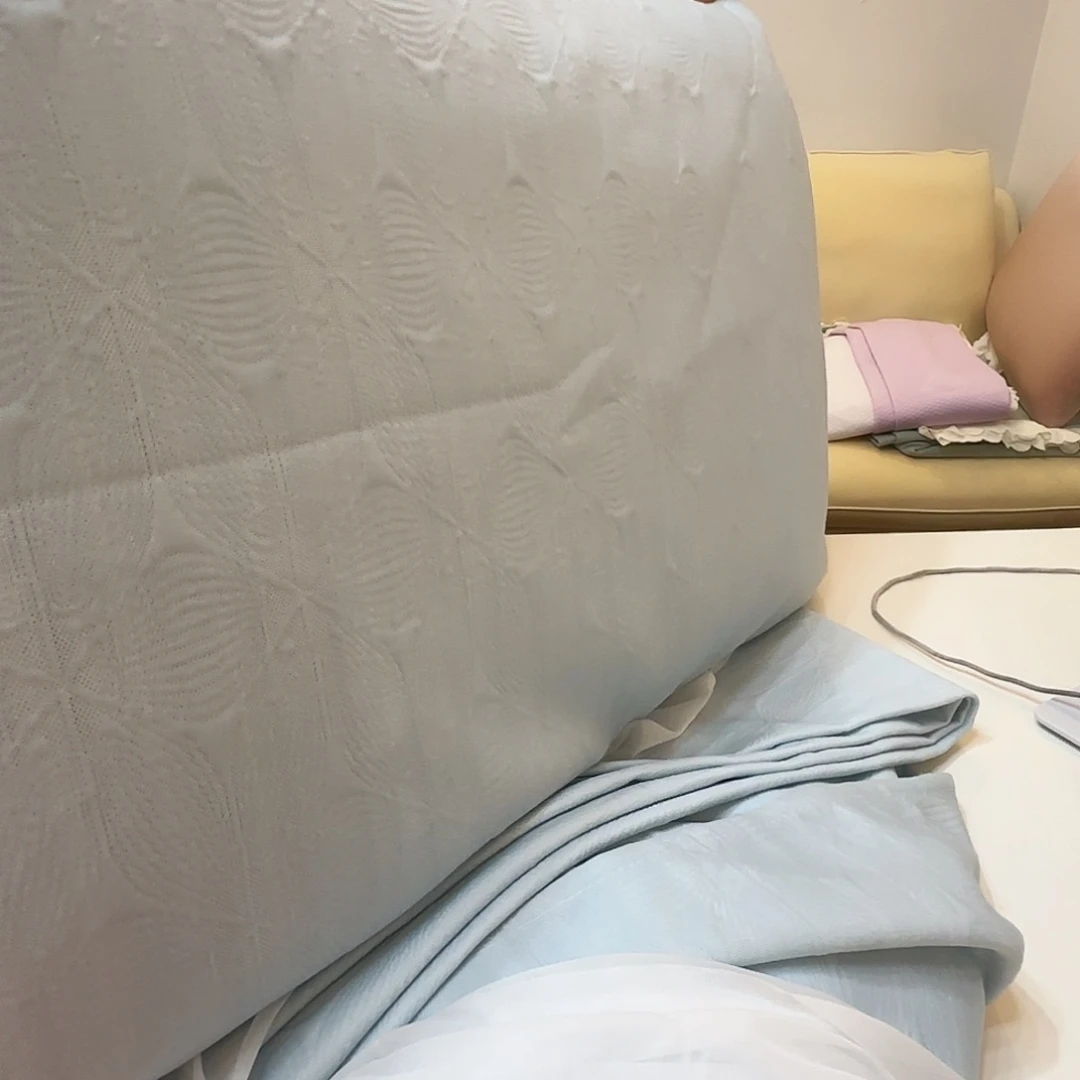 竹凉席三件套浅蓝色奔驰