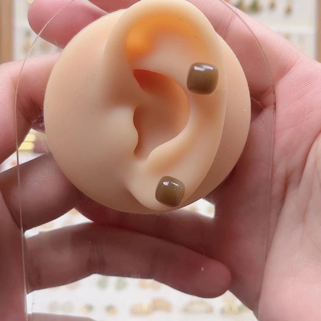 和田玉银S925镶嵌耳饰