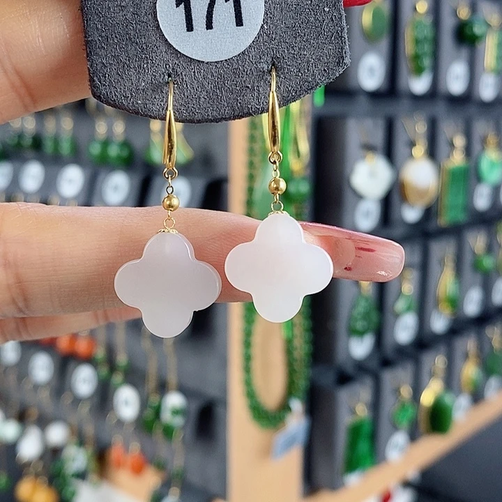 和田玉耳饰18K金镶嵌