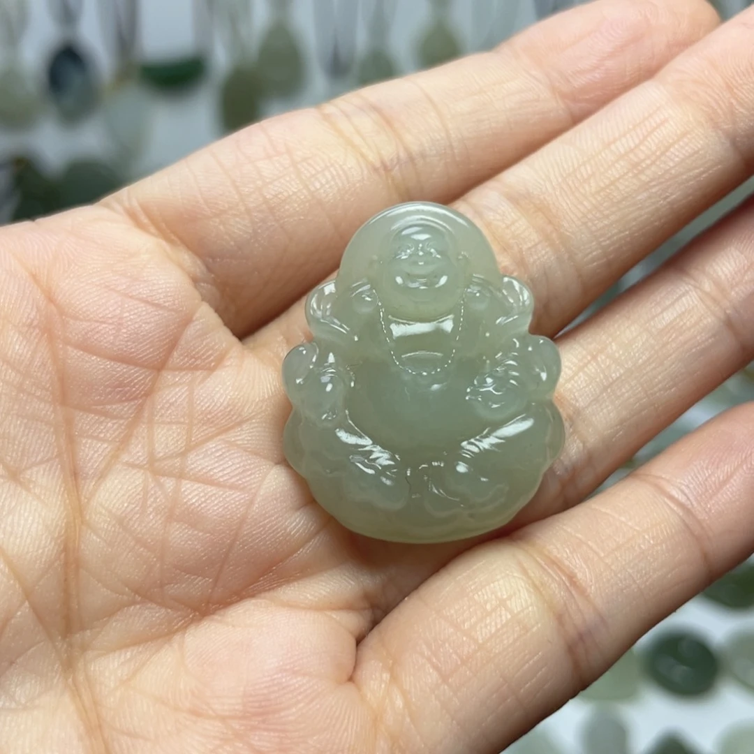 颈饰未镶嵌和田玉（翠青玉）