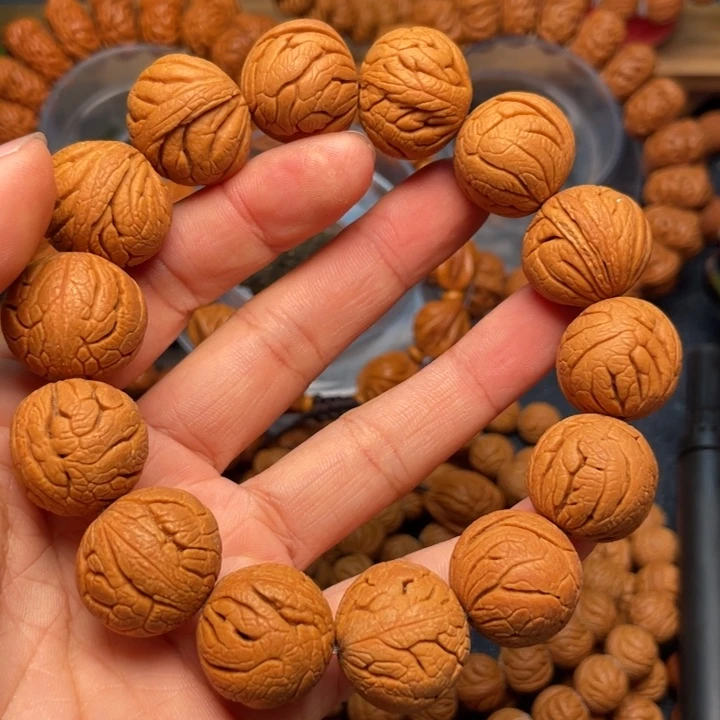 桃核手串龙纹桃核11