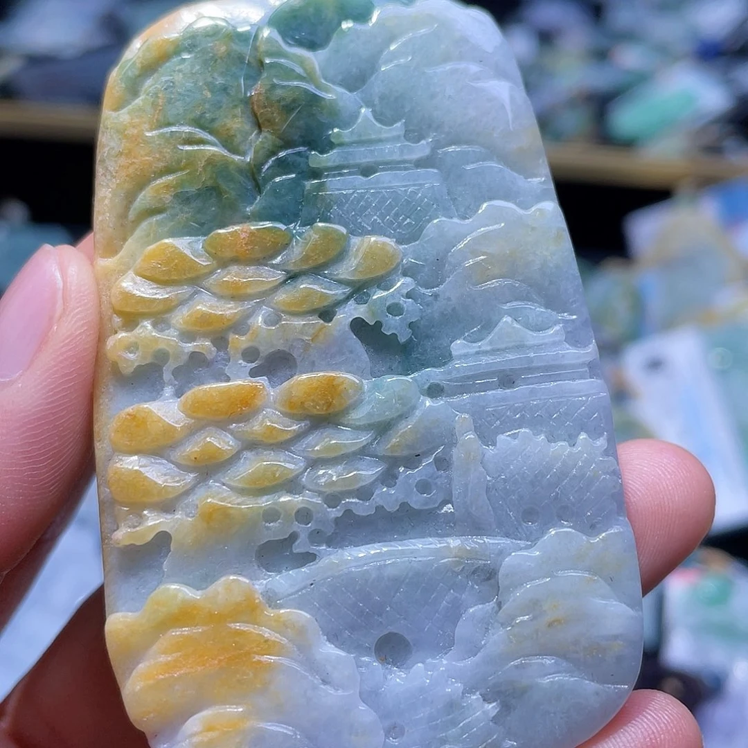 颈饰未镶嵌翡翠一个