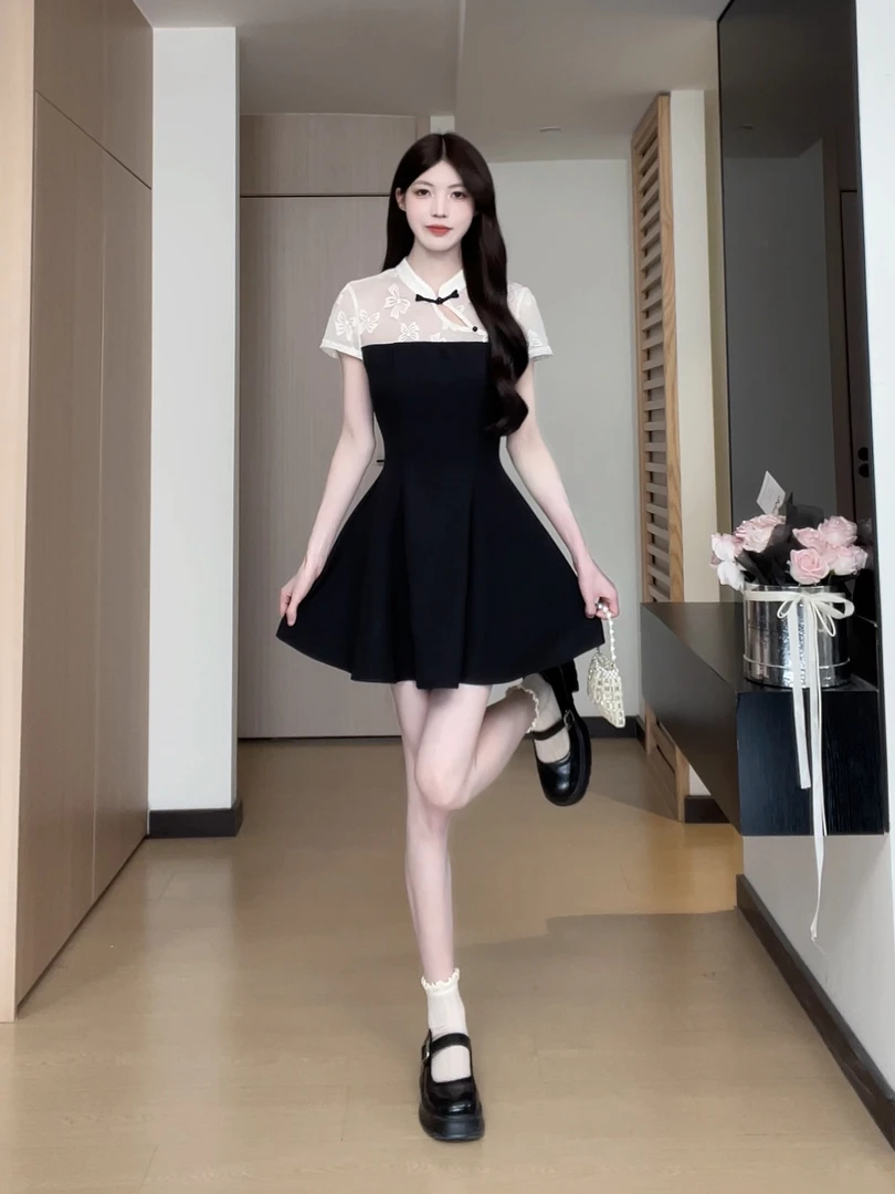 松本丧丧新中式立领小黑裙拼接显瘦减龄收腰A字连衣裙B252Q1278