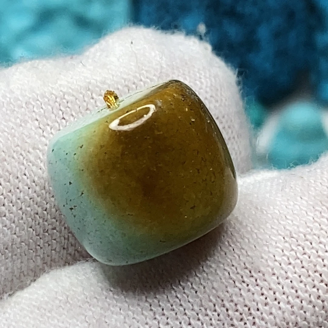 绿松石未镶嵌天然原矿 带武汉地大证书