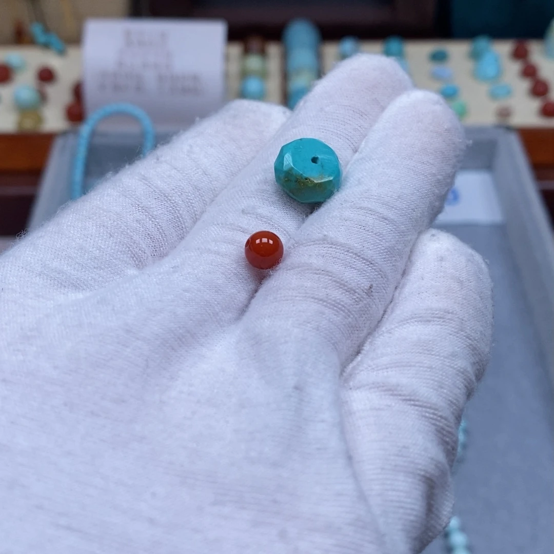 南红玛瑙配饰未镶嵌