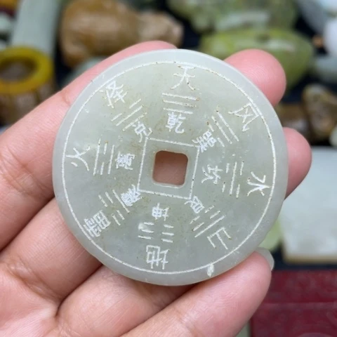 蛇纹石玉未镶嵌颈饰11