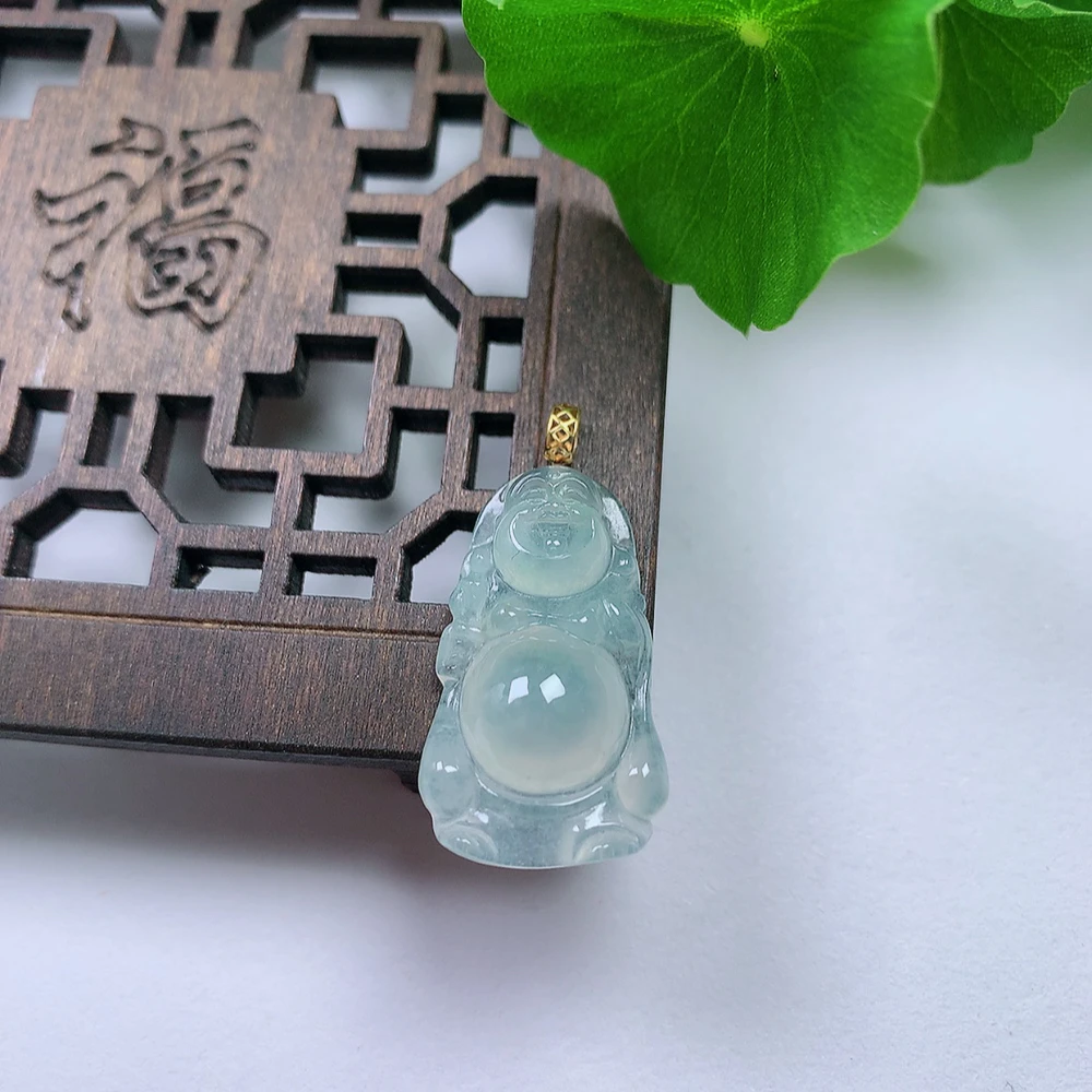 天然缅甸翡翠开心玉佛吊坠。尺寸29.8/17.8/7.7 m M