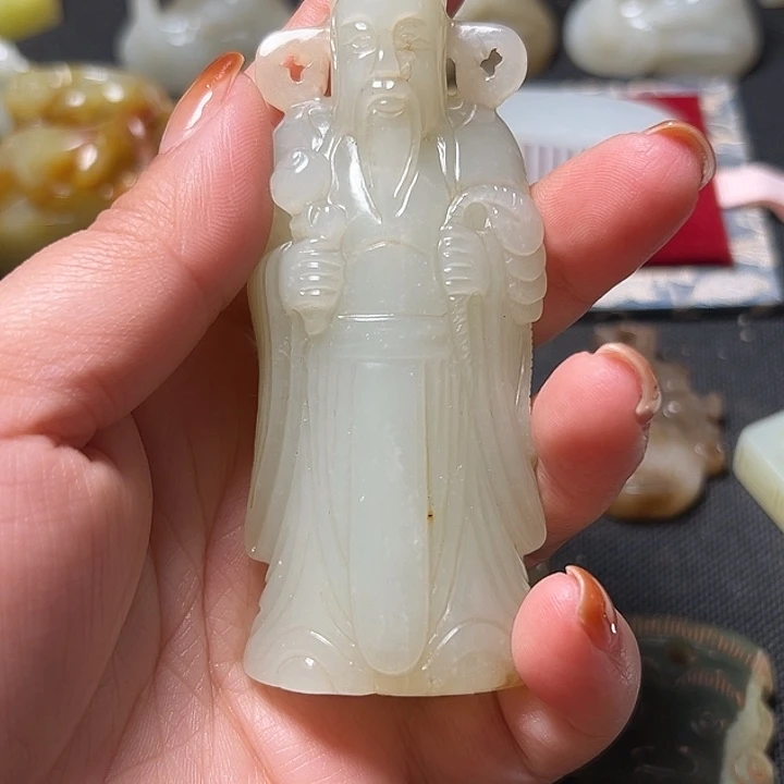 飞***藏和田玉（糖玉）未镶嵌挂件