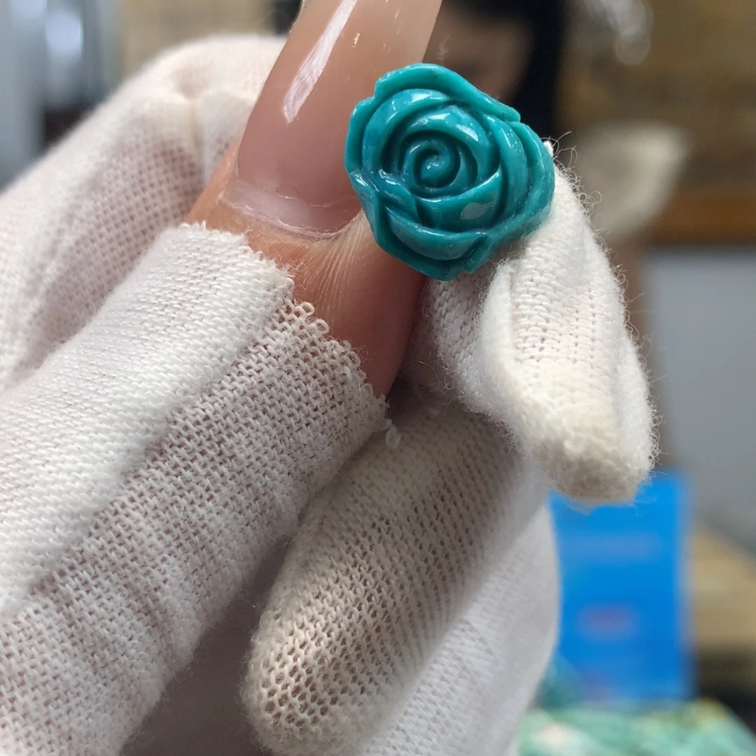 绿松石未镶嵌挂件