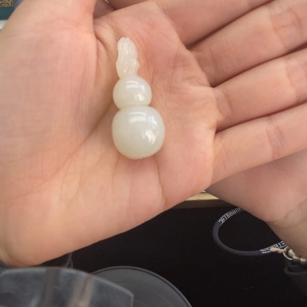 和田玉吊坠未镶嵌