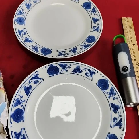 瓷片瓷片,各种摆件,盘,碗,沙锅,均有瑕疵。