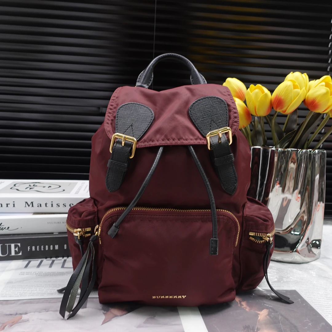 95新 BURBERRY/博柏利 双肩包/T10283584