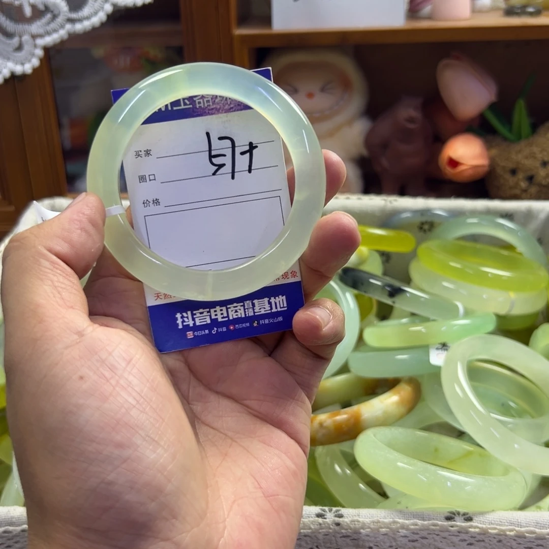 未镶嵌蛇纹石玉手镯576