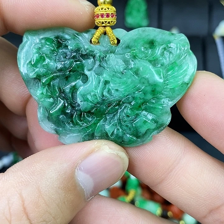 颈饰未镶嵌翡翠吊坠