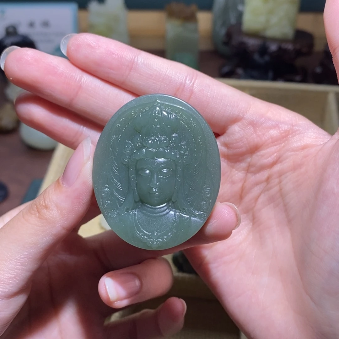 张***墨颈饰未镶嵌和田玉定制