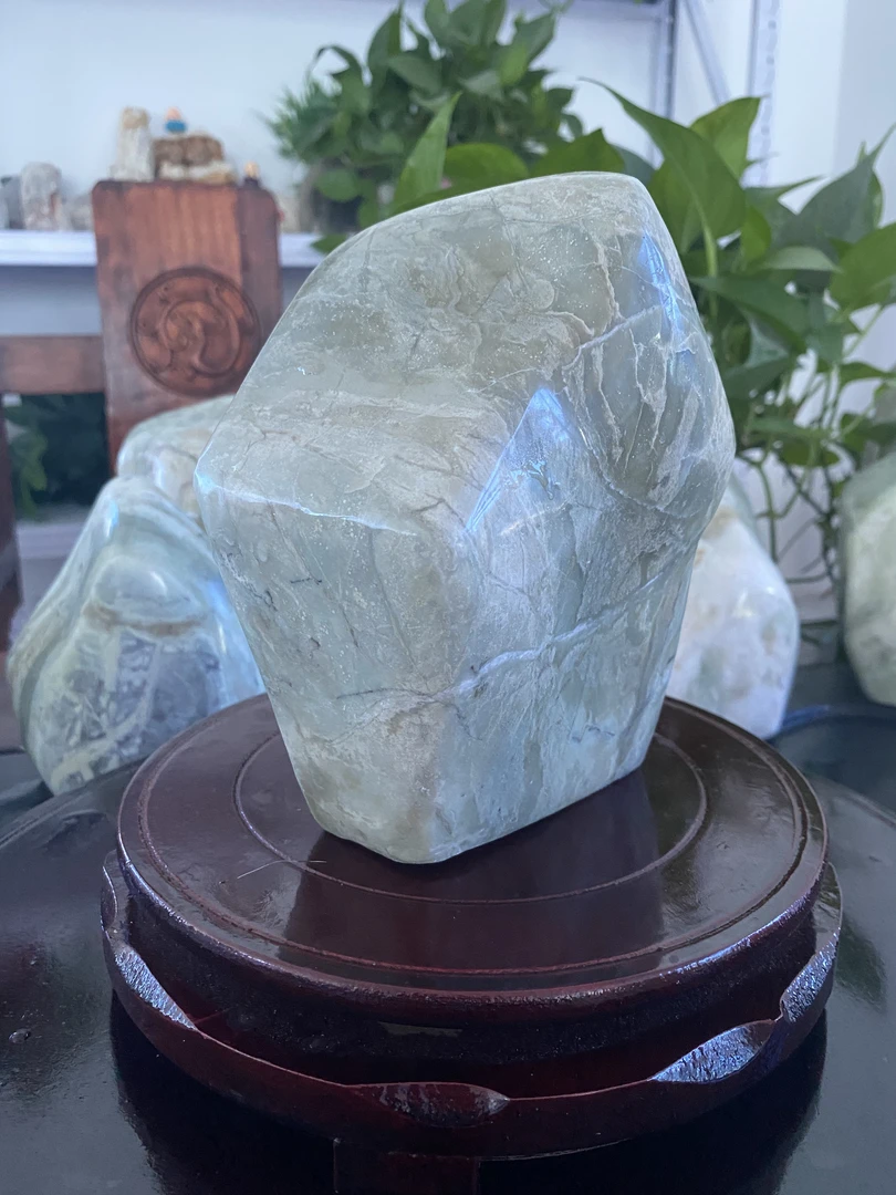 燕山玉石原石桌面摆件