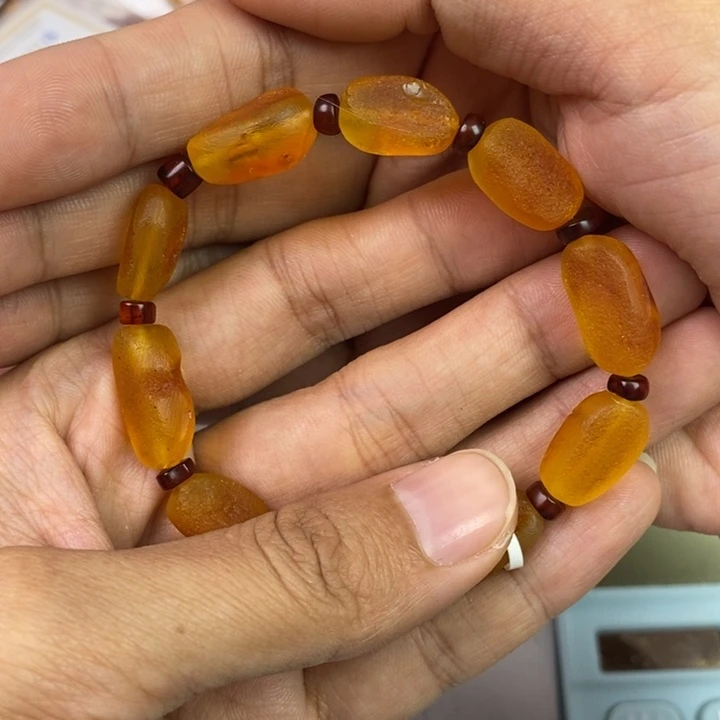 琥珀珠宝奇石未镶嵌