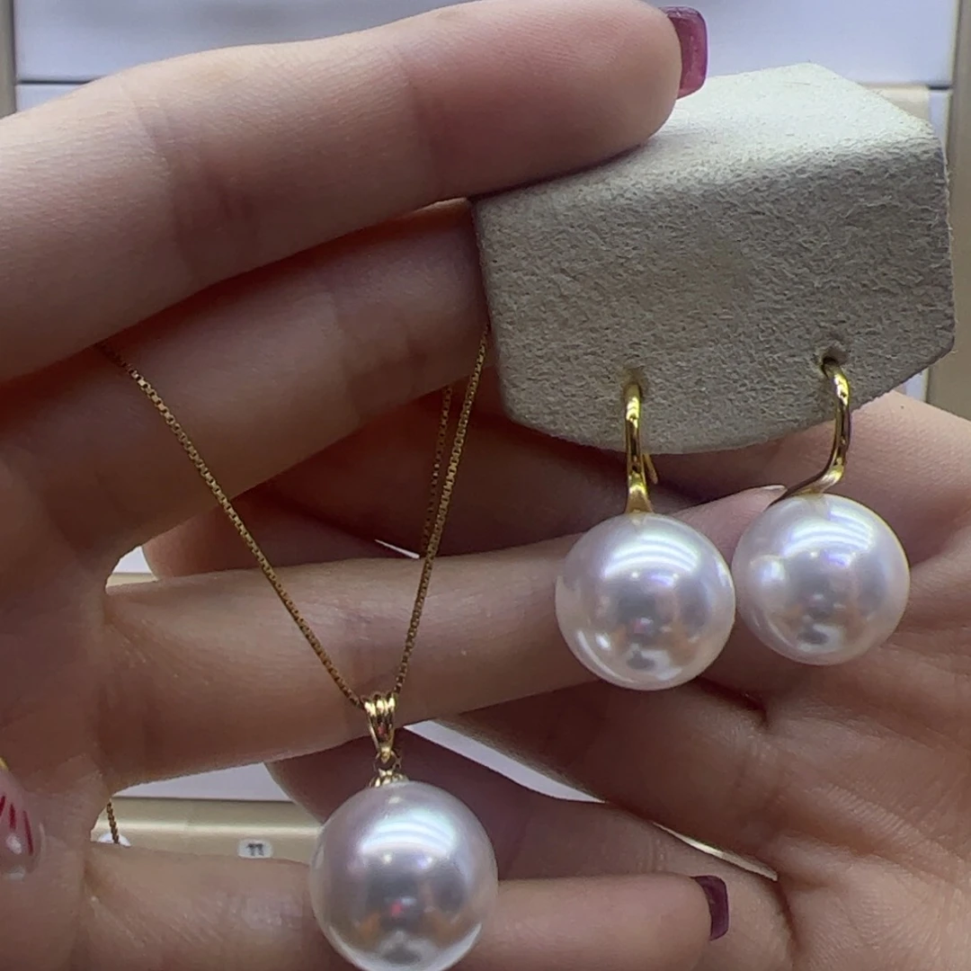 淡水珍珠吊坠(赠链)18K金镶嵌