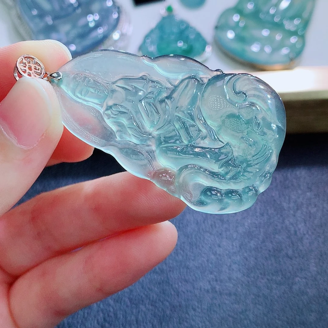 翡翠未镶嵌颈饰翡翠