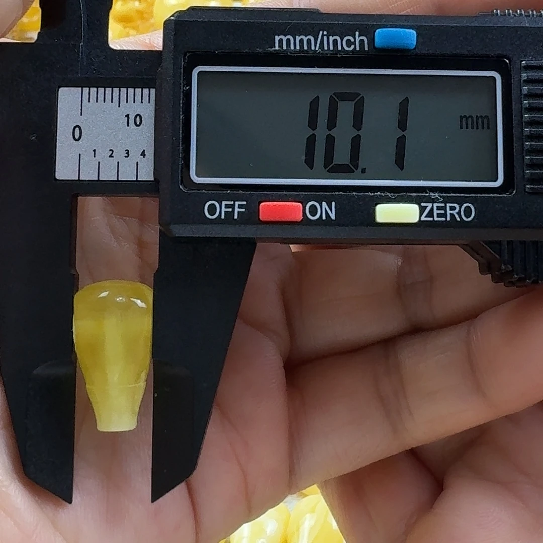 王***贱蜜蜡未镶嵌裸石20