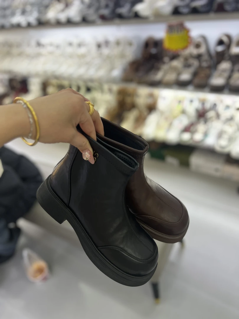 3号店冬轻职风平底加绒加厚弹力靴9162