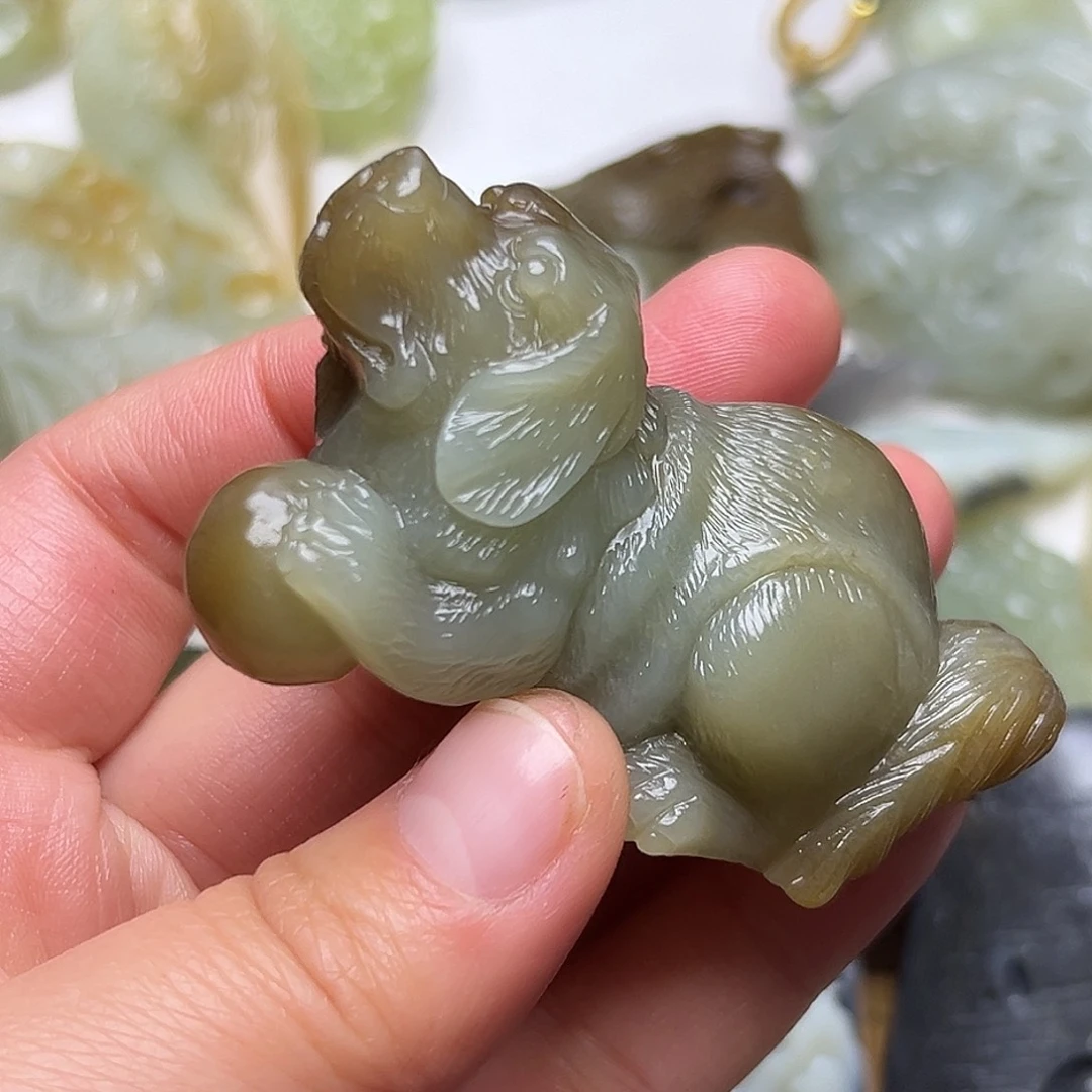 和田玉未镶嵌颈饰