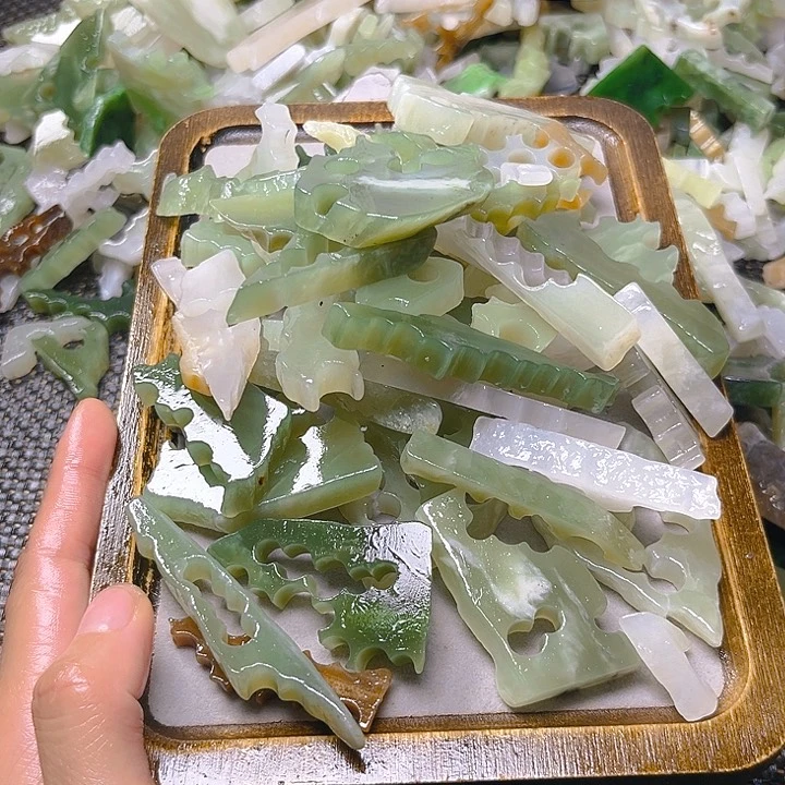 未镶嵌和田玉珠宝半成品三****?