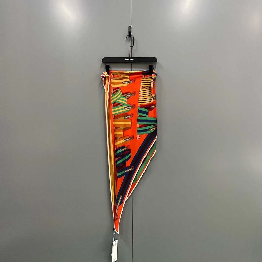 99新 Hermes/爱马仕 (zd3) 丝巾 均码 fg205530