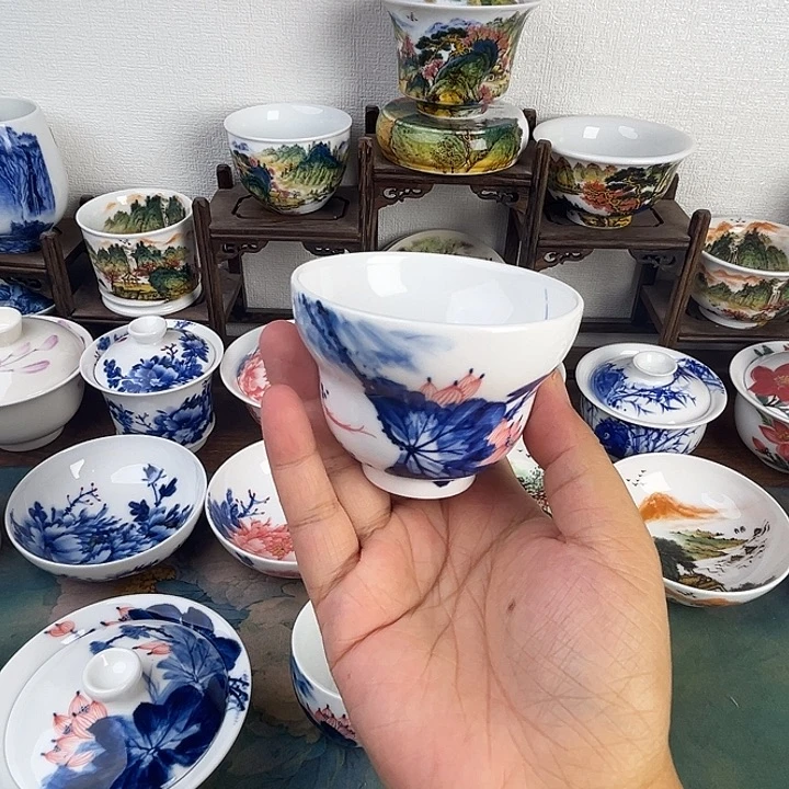 忠意堂釉下彩荷花鱼