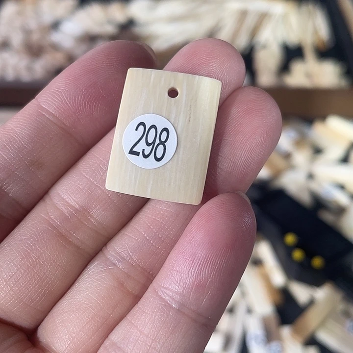 泥塑不打孔联系客服