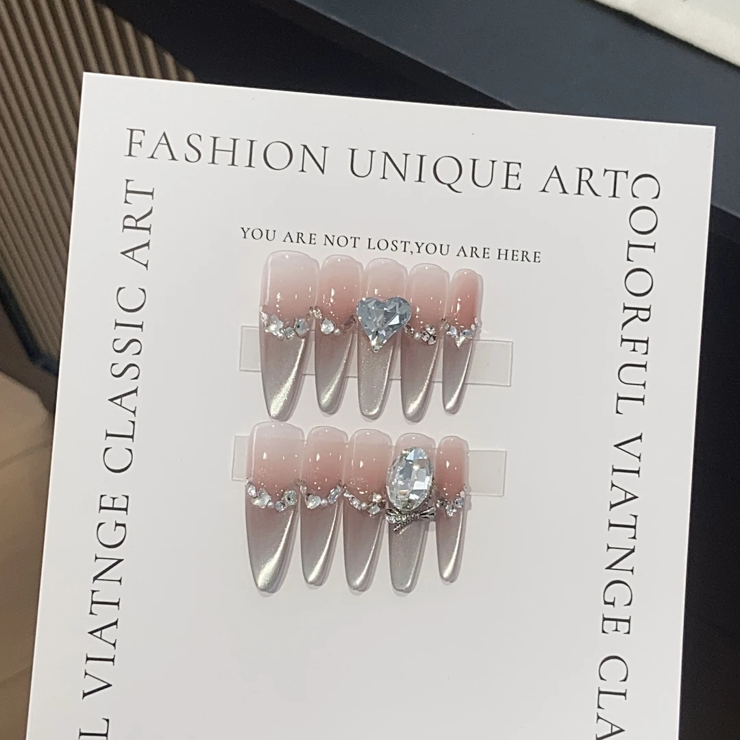 【啵冰白桃】气质显白冰透蜜桃粉渐变侧光猫眼珍珠小碎钻手工穿戴甲