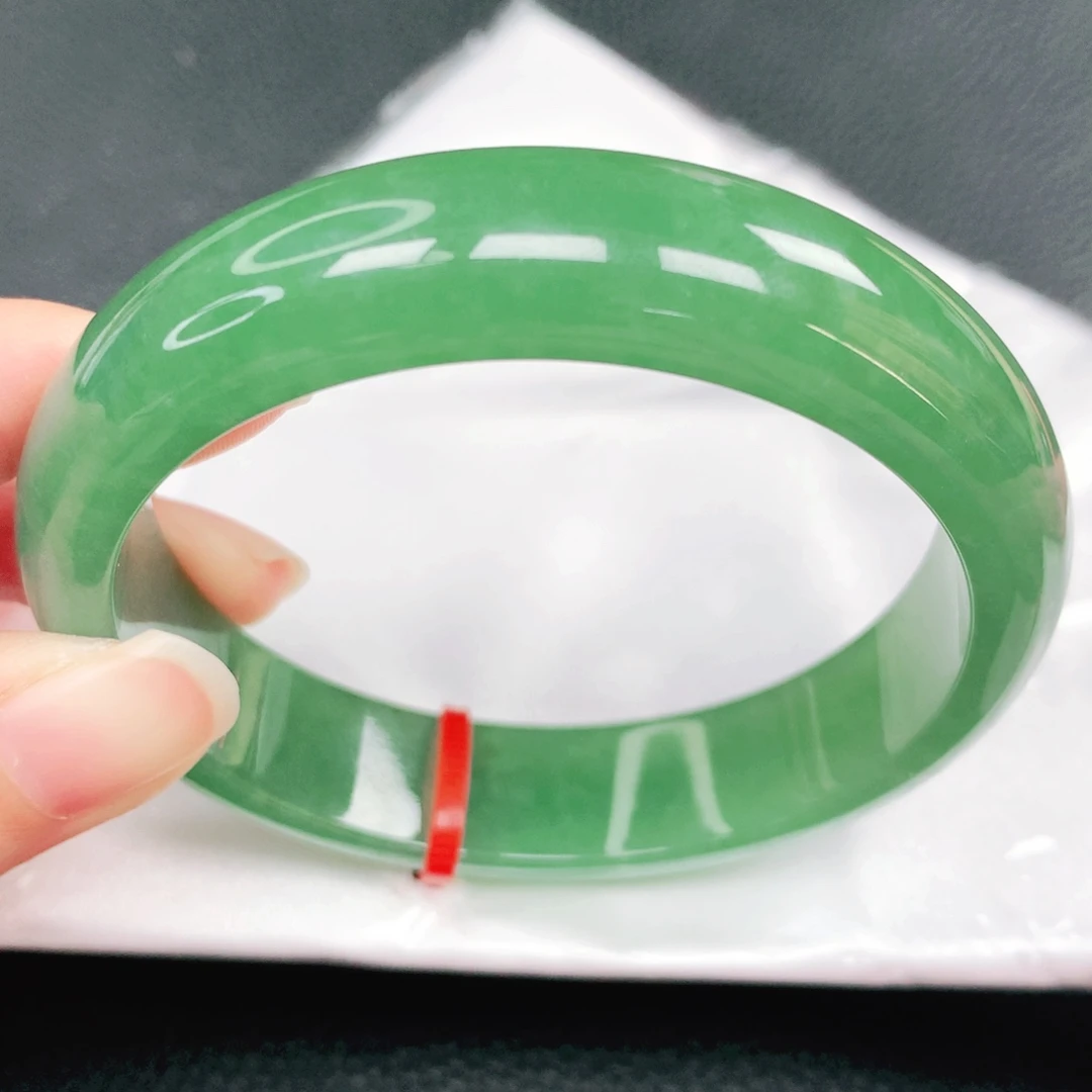 翡翠未镶嵌手镯58圈