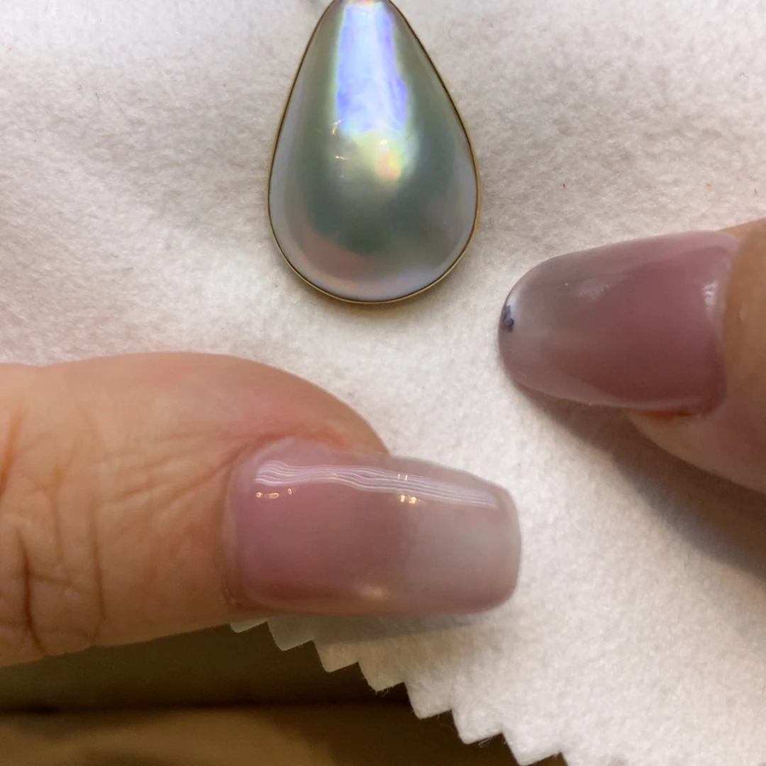 18K金镶嵌颈饰拼合珍珠（马贝珠）