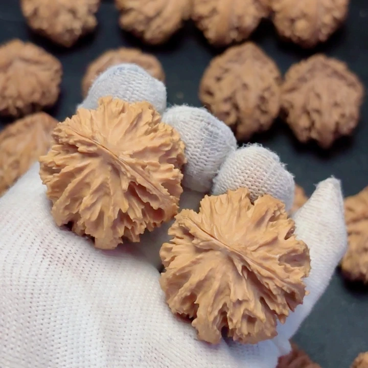 文玩核桃把件没***乐秦岭灯笼21