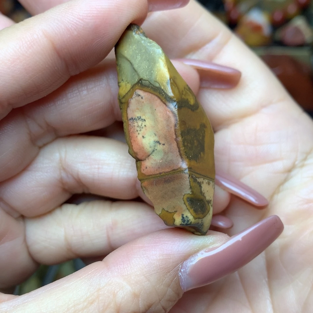 4567890997543213456788