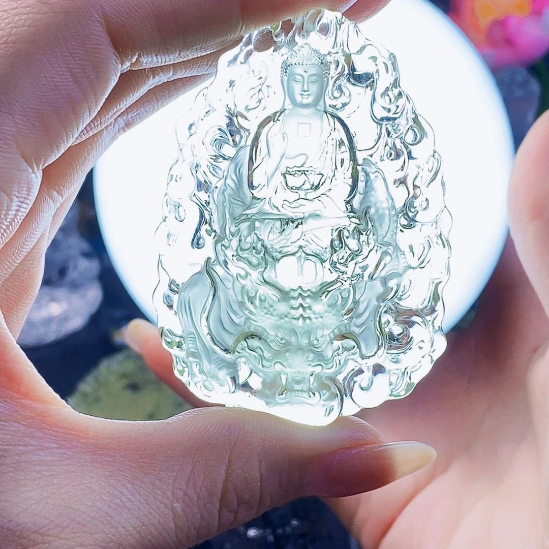 是***头未镶嵌颈饰水晶吊坠