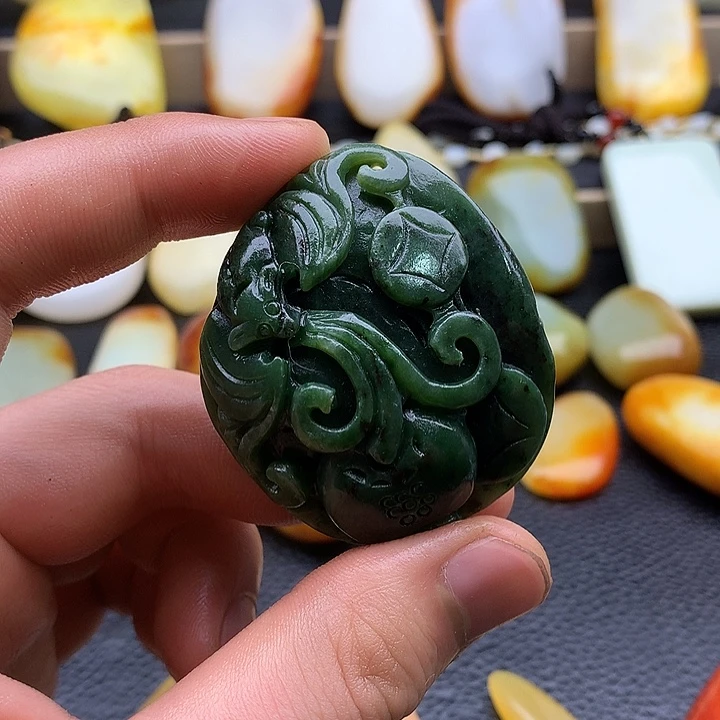 和田玉挂件未镶嵌