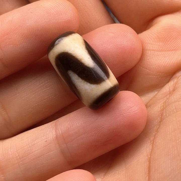 玛瑙/玉髓颈饰未镶嵌飞****人