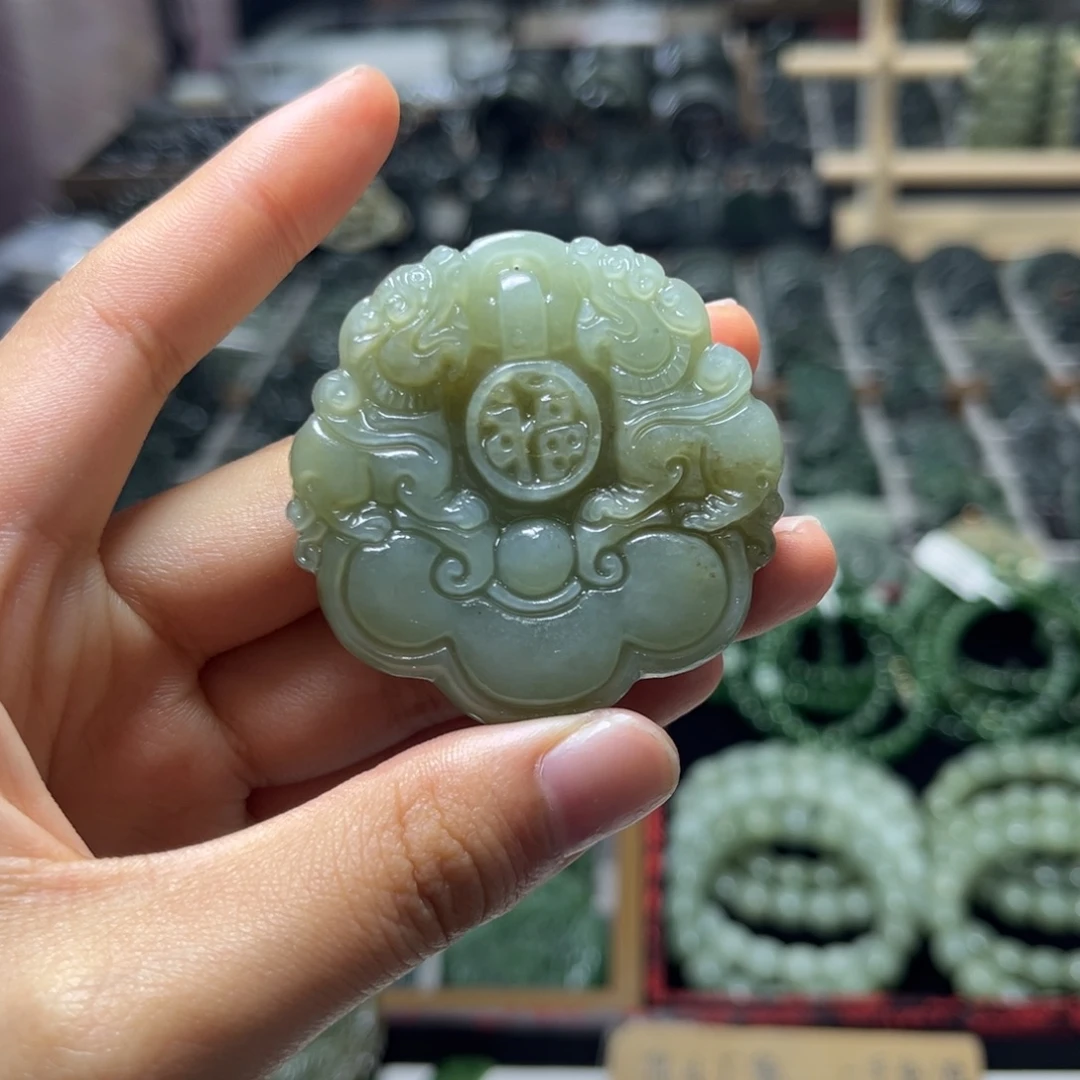 和田玉未镶嵌颈饰20