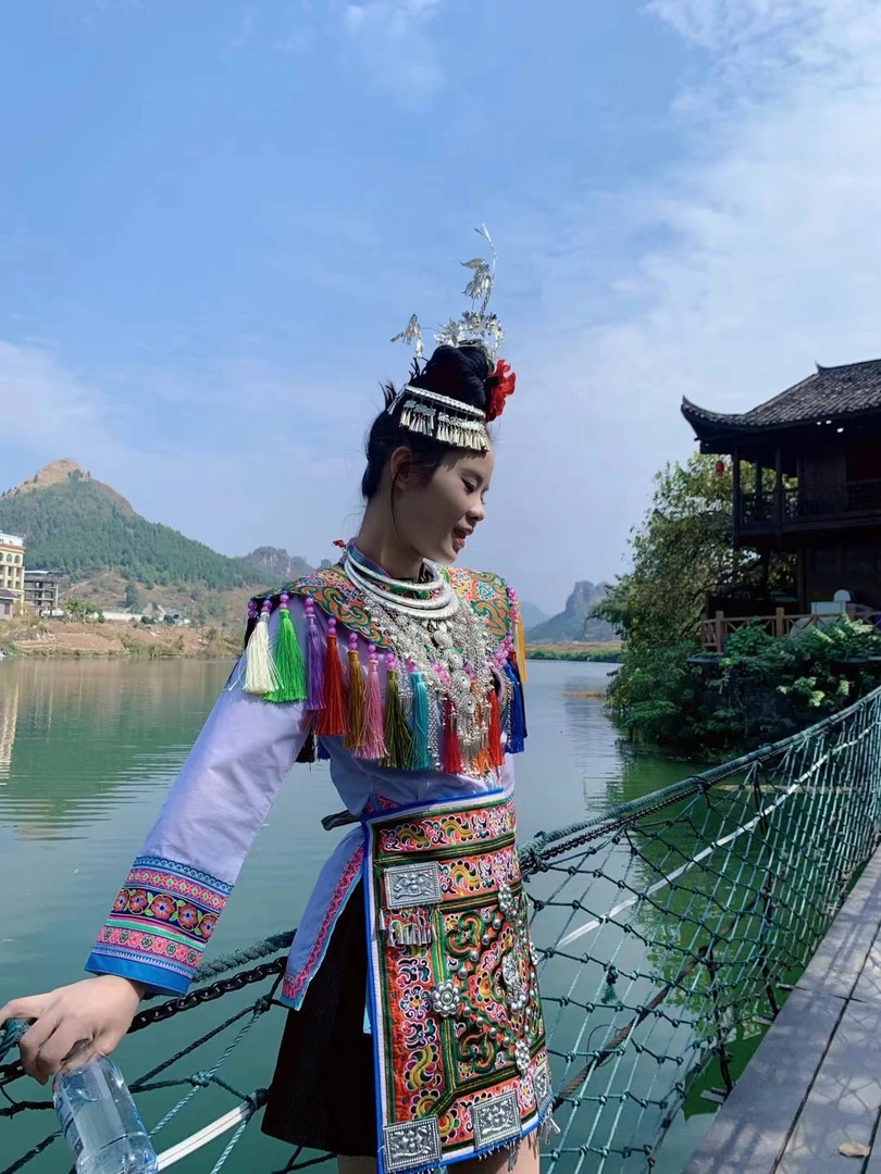少数民族侗族服装6件套