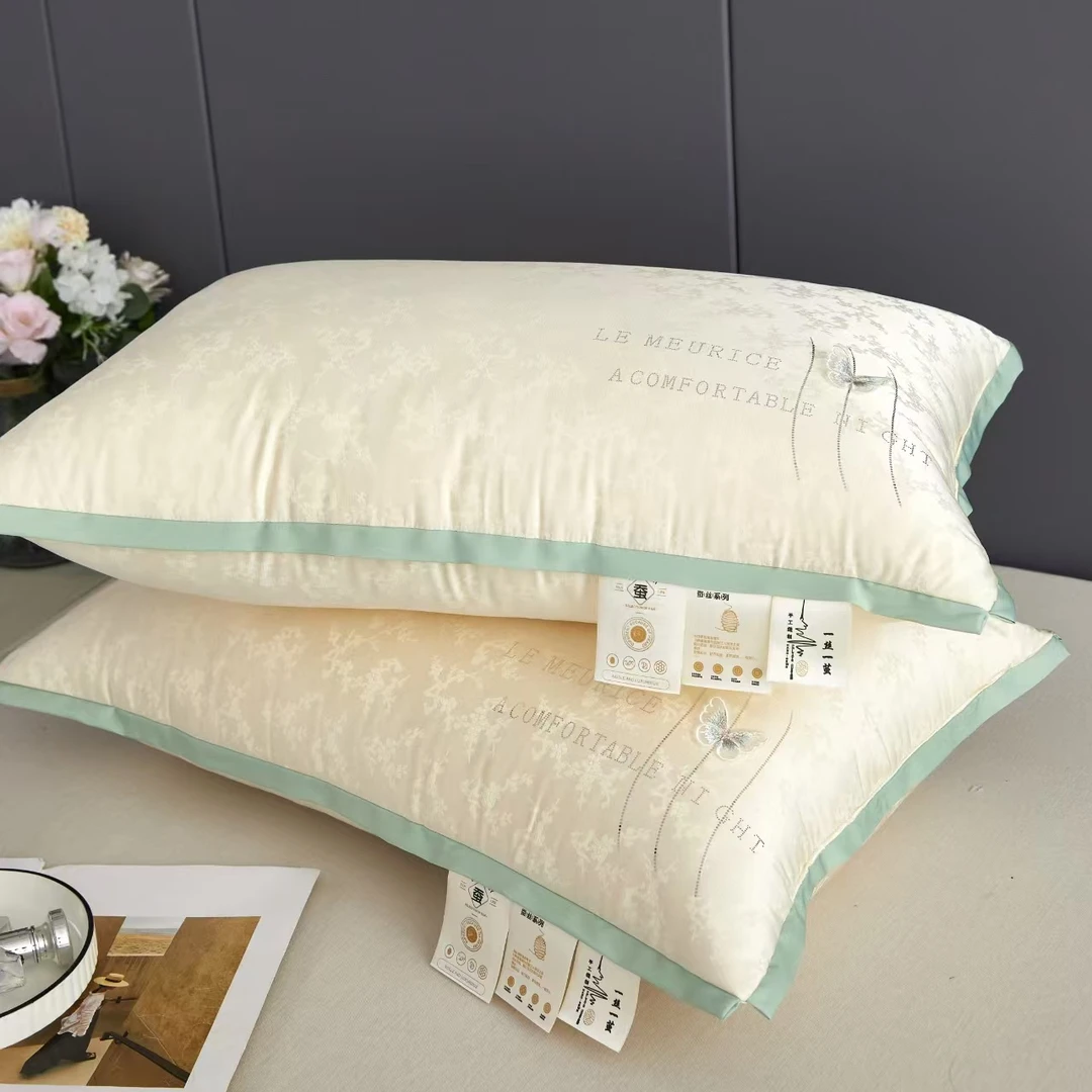 021新款面布是真丝.填充物聚酯纤维.高度8公分