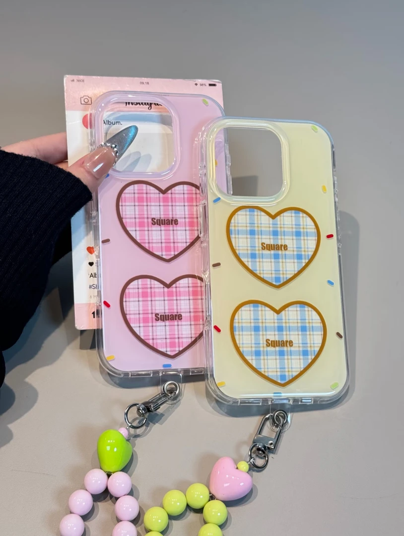 黄底蓝格纹两个爱心苹果16promax手机壳iPhone15新款14防摔13小众