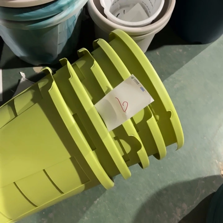 编号是6号的6号的口径40高36花盆