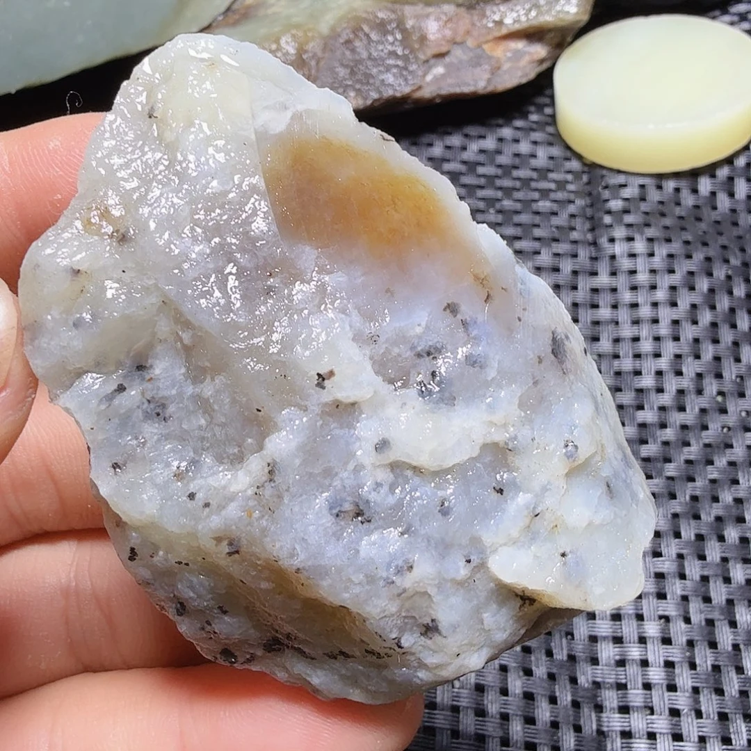 和田玉（糖玉）未镶嵌珠宝半成品