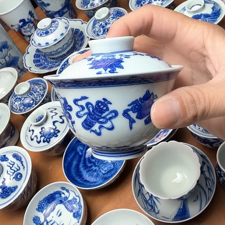 陶手绘八宝二才盖碗