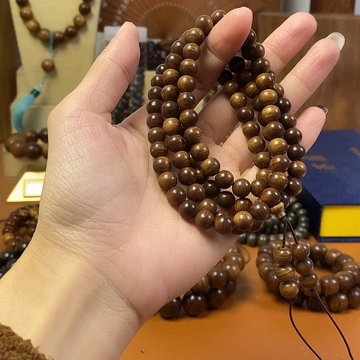 檀香木老山檀香黑肉沉水0.8/108颗