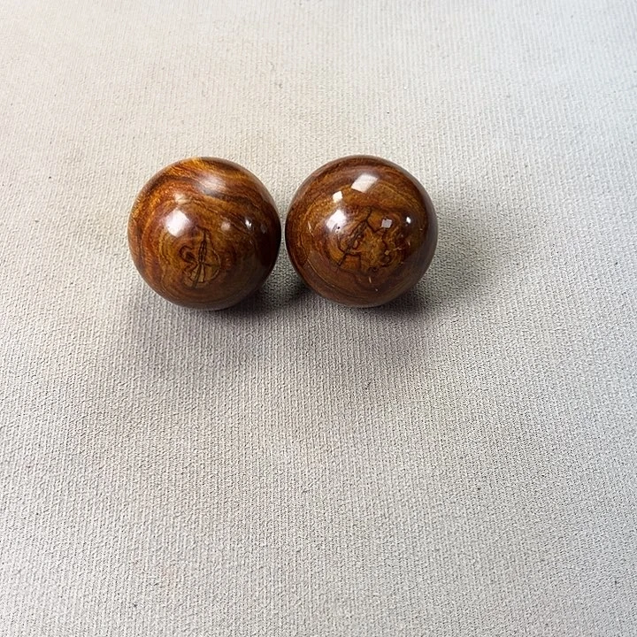 六*越南黄花梨手球一对