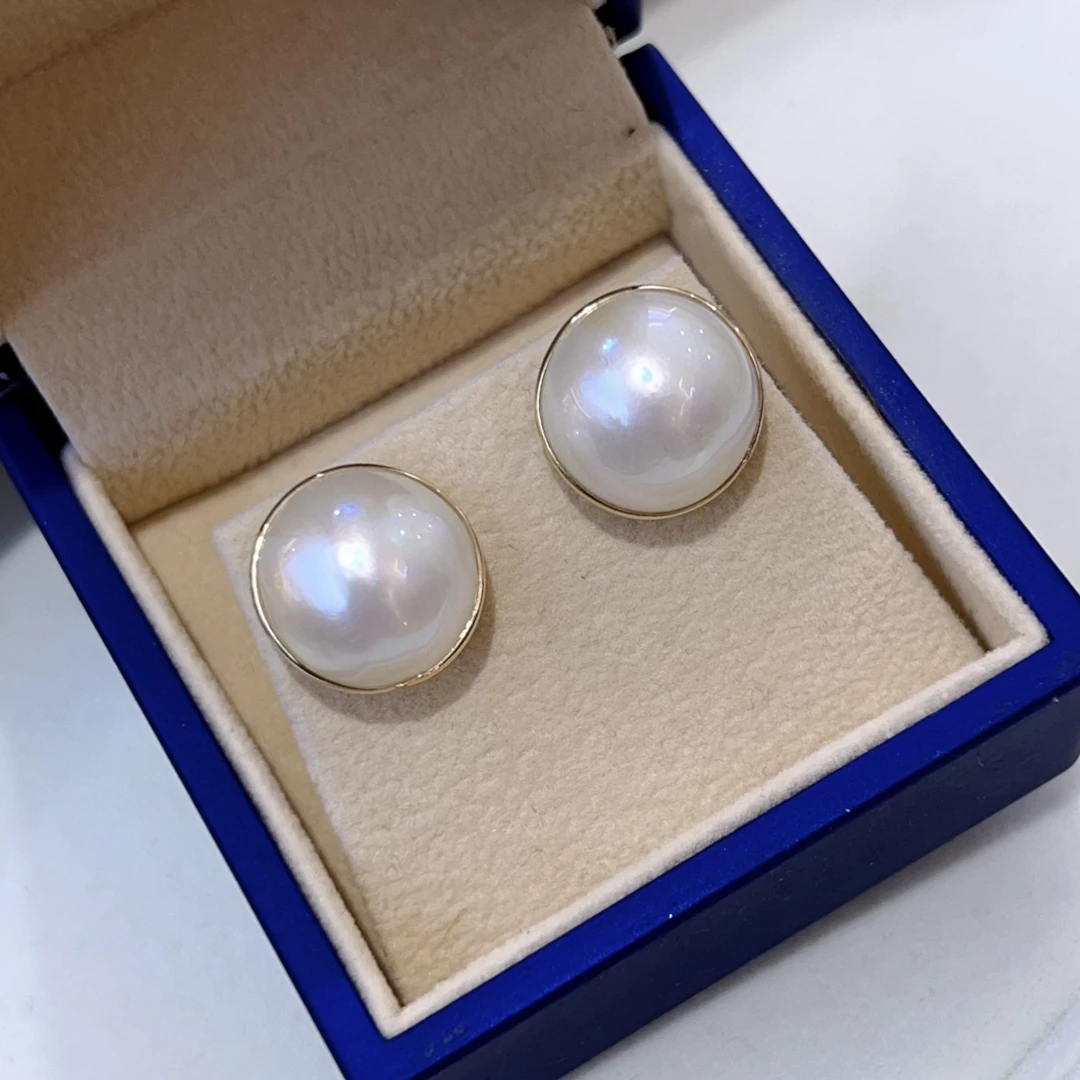 【罗伊伊推荐】 海水澳白马贝耳钉 15-16mm 18K金 AE0104-2